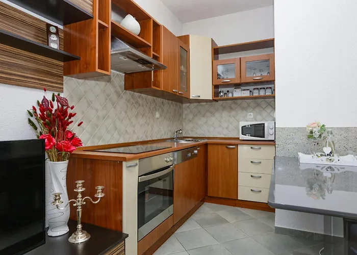 Apartments With A Parking Space Vodice - 13973
