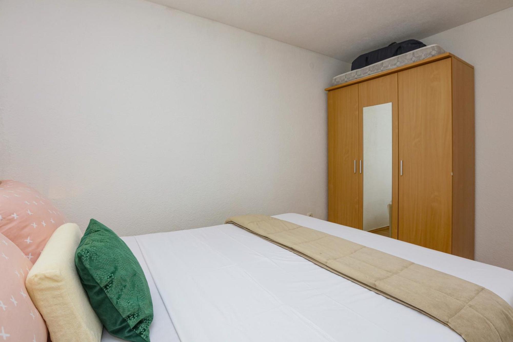 Apartament With A Parking Space - 13973 Vodice
