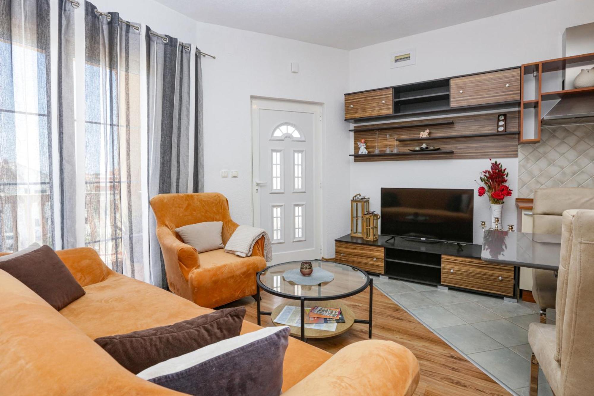 Apartament With A Parking Space - 13973 *