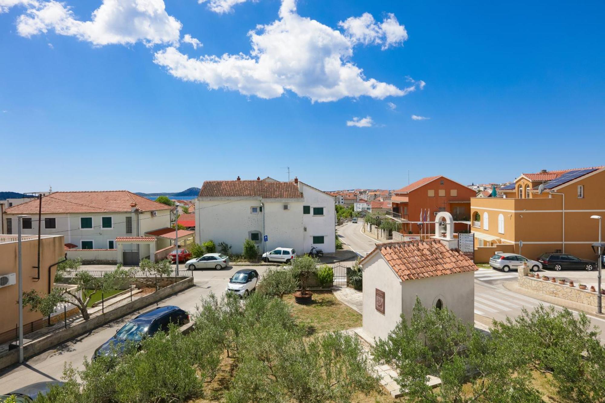 Apartament With A Parking Space - 13973 *